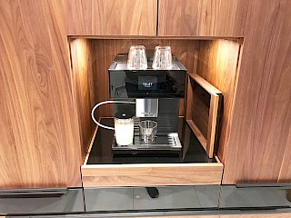 Küche Kaiser GmbH eingebaute Kaffeemaschine