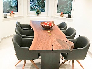 Esstisch inklusive Stühle Schreinerei Kaiser GmbH